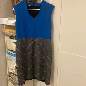 Boss lady dress no stains, smoke-free animal, free home. Great quality.